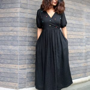 Elegant Black Maxi Dress with Embroidered Detailing